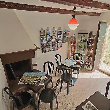 Appartement Apartment In Piticchio With Pool And Bbq, Cleaning Included *